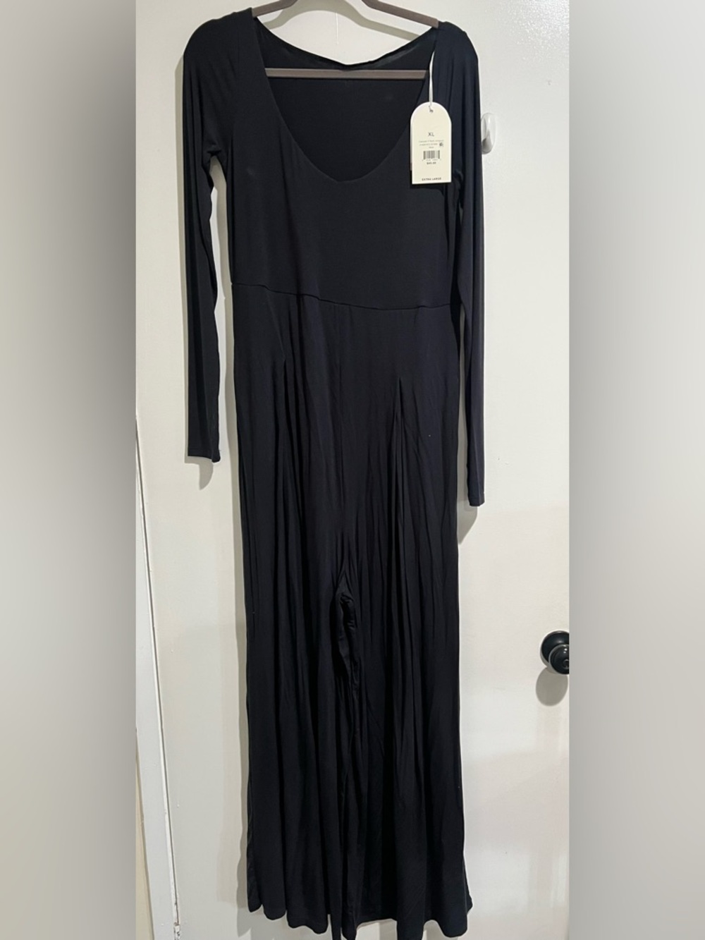Cascade V-Neck Long Sleeve Dress - Black (Unbranded) - Picture 5 of 6